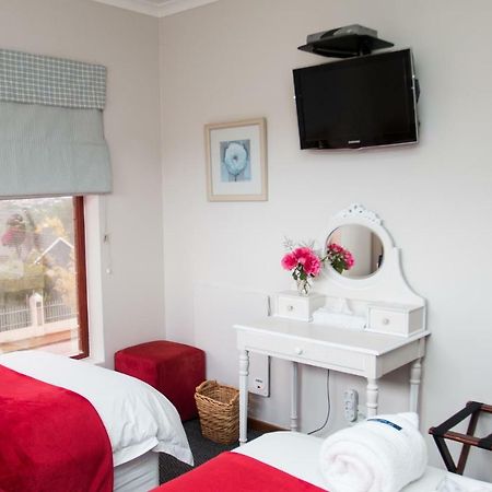 Jenny'S Guest House Grahamstown Kültér fotó